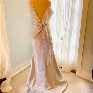 NEW NWT Elegant Lavender Long Gown with Back Bow size 0